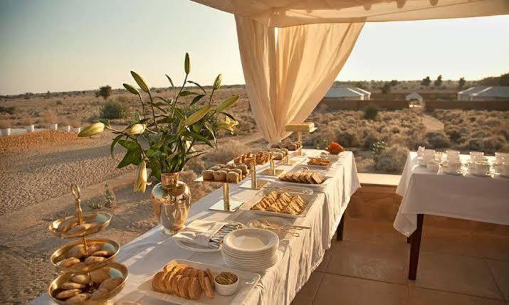 Golden Sandstone Hotel Desert Safari Camp Jaisalmer Dış mekan fotoğraf