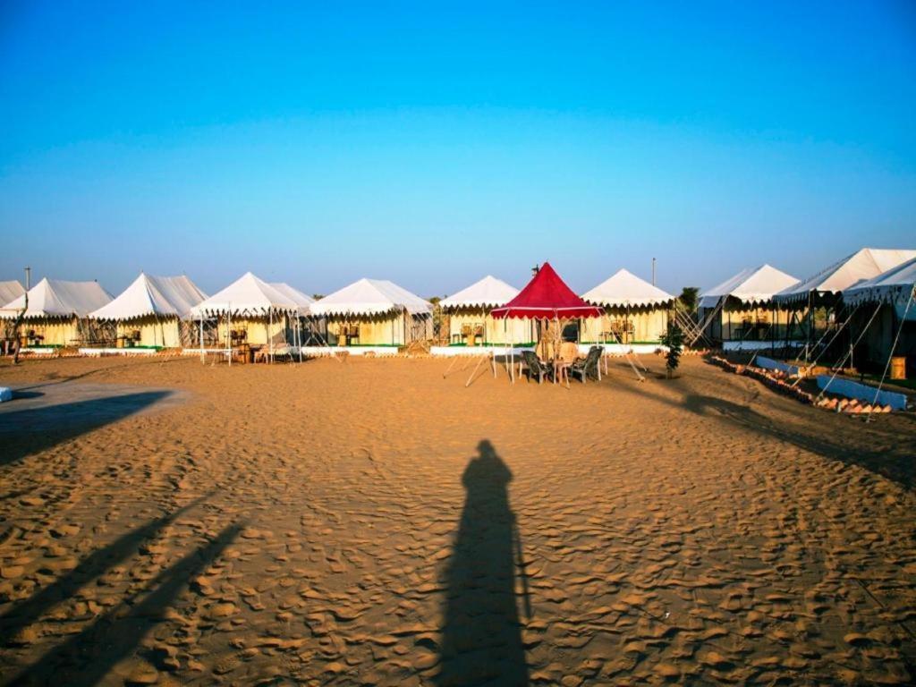 Golden Sandstone Hotel Desert Safari Camp Jaisalmer Dış mekan fotoğraf